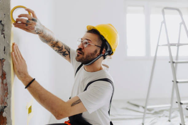 Best Touch-Up Painting  in Stanley, WI